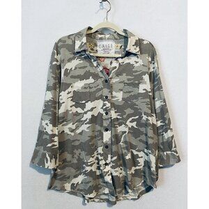 Caite Top Womens Medium Camo Floral Embroidered Button Up Knit Roll Tab Sleeve